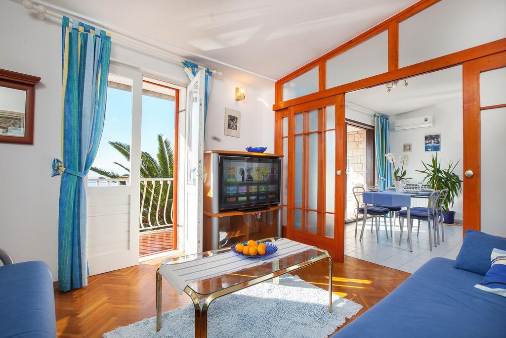 Apartments Teo ポドゥゴラ 部屋 写真